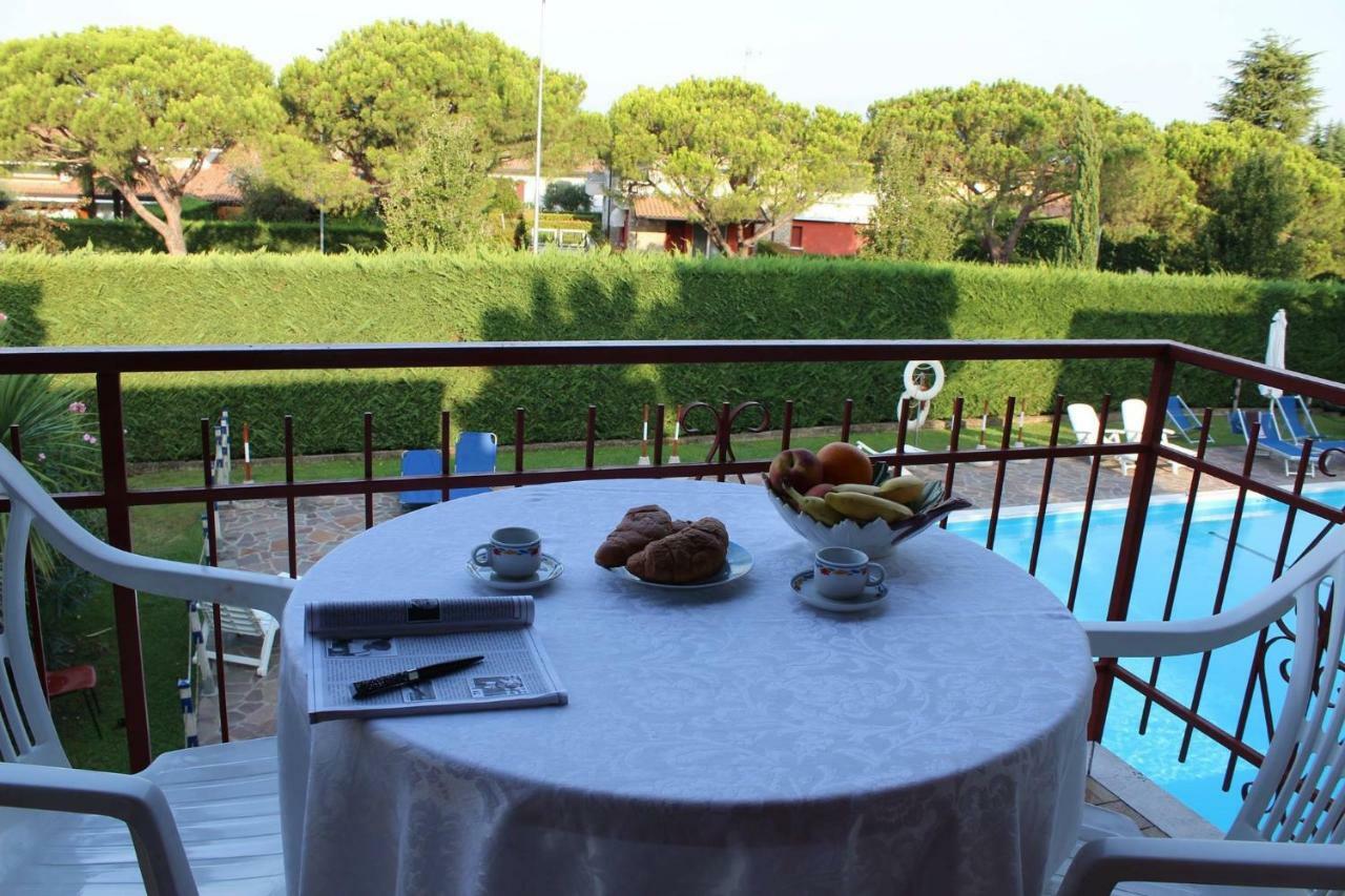 Residence Degli Ulivi Sirmione Eksteriør billede